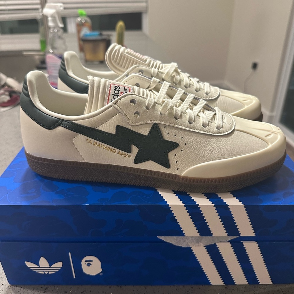 adidas Cream Leather Sneakers with Dark Green Star and Brown Gum Sole